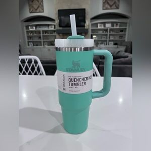 Stanley Quencher H2.0 Flowstate Tumbler- Jade